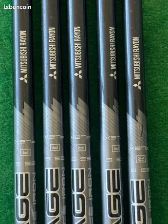 Lot de 5 shafts graphite Kuro Kage 65 Regular +1" – fers 5/6/8/9/P